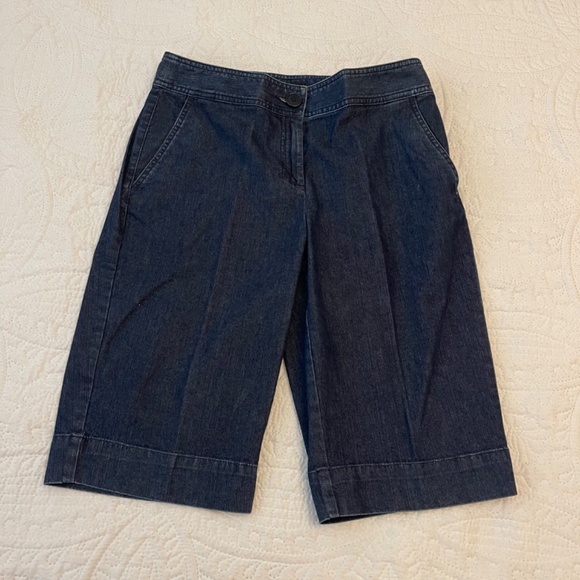 Talbots Denim Lightweight Bermuda Shorts size 4 - Picture 2 of 11